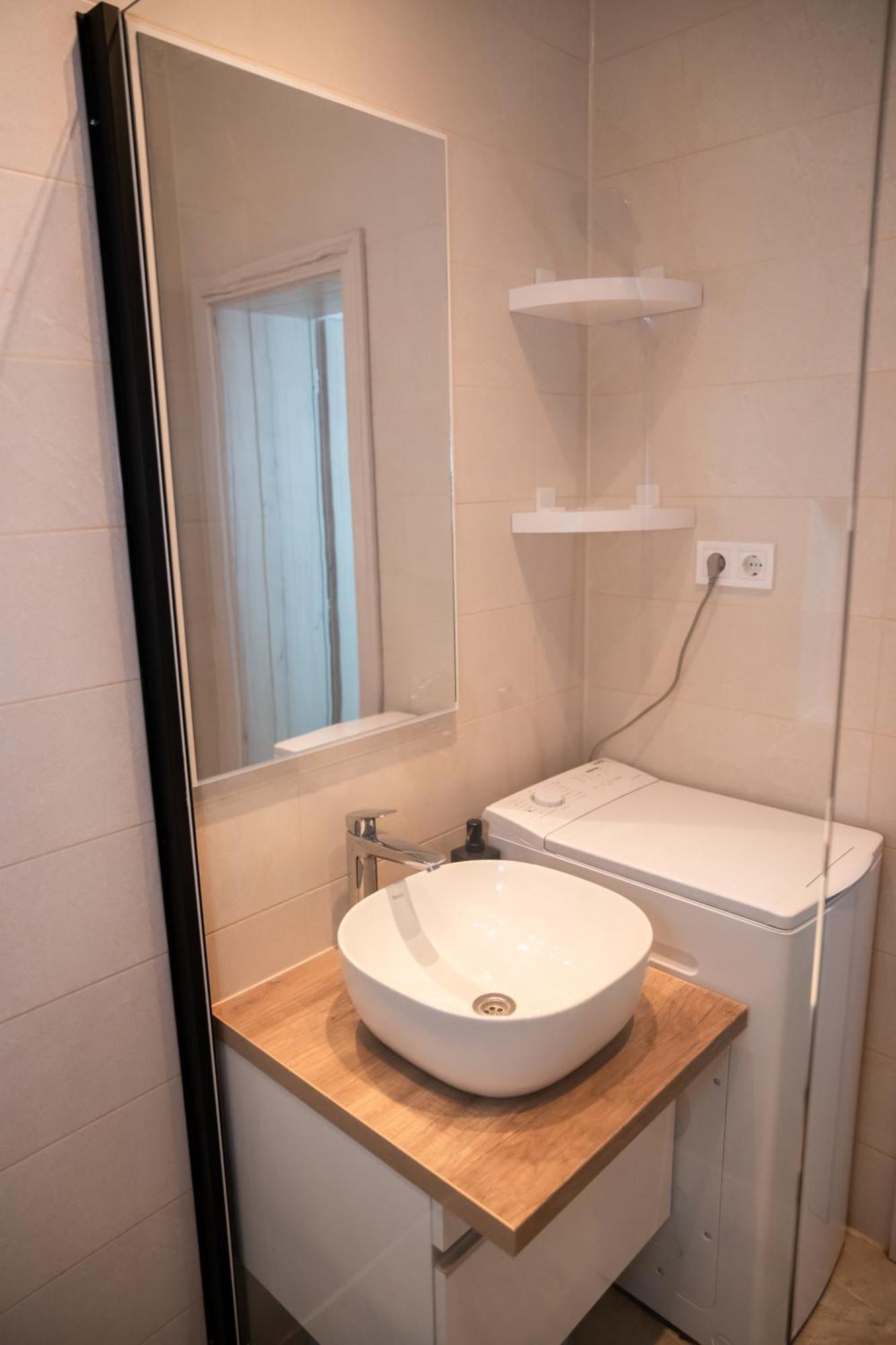 Winestone Corner Apartment Дебрецен Екстериор снимка